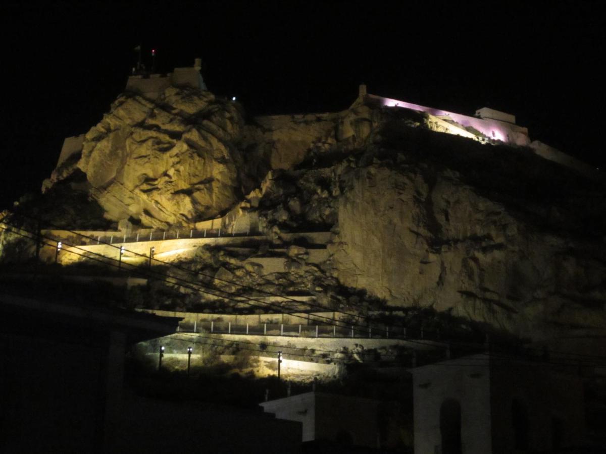 Alexander Apartments Alicante Dış mekan fotoğraf
